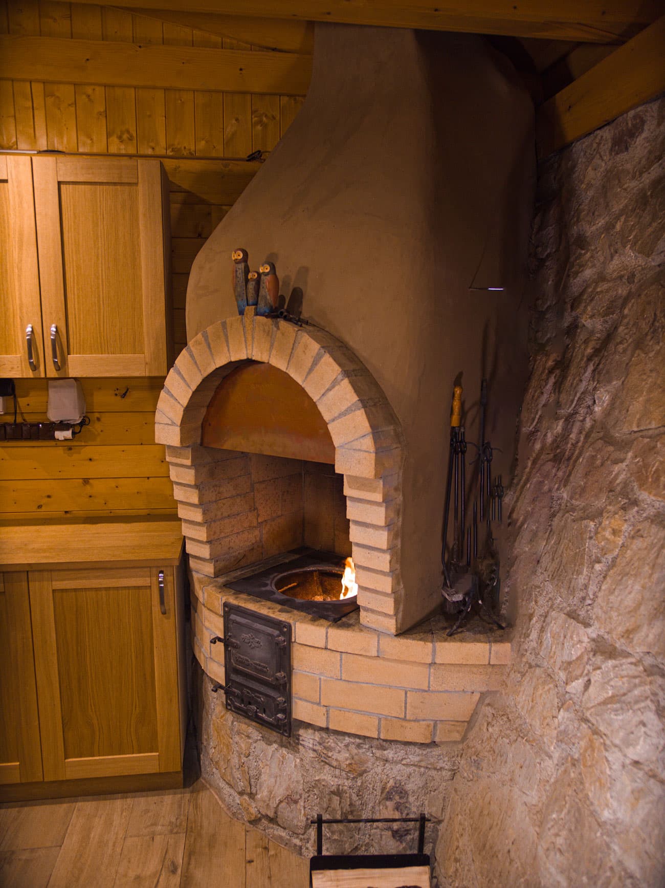 Šporák s pizza pecou